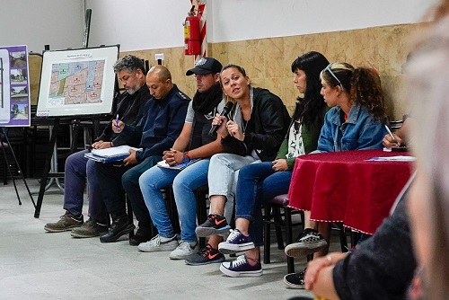 Funcionarios municipales se reunieron con vecinos y vecinas de Villa La ...